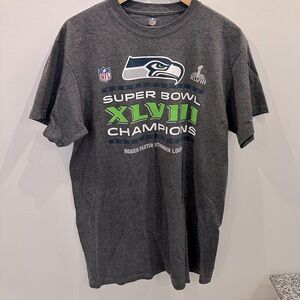 Seattle Seahawks Super Bowl XLVIII Champs Locker Room Tee – Size L